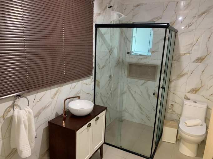 Bathroom 5, Pousada Perola da Praia, Penha