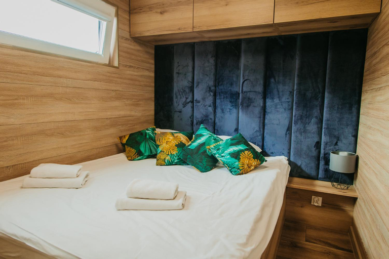 Others 5, LUXURY CAMP - 150 m od Suntago Park, Żyrardów