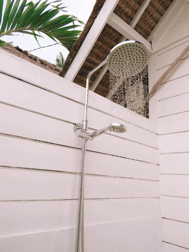 Love Coconut Bungalow - Tap to explore photos