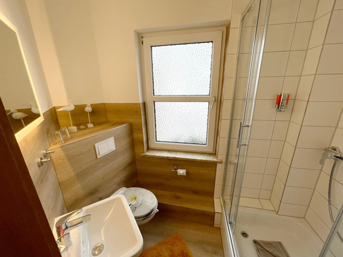 Bathroom 3, Hotel Nordlicht, Schwerin