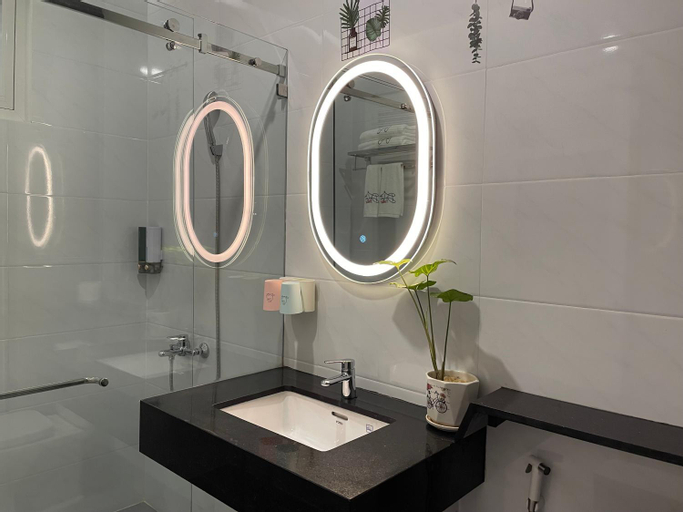 Bathroom 5