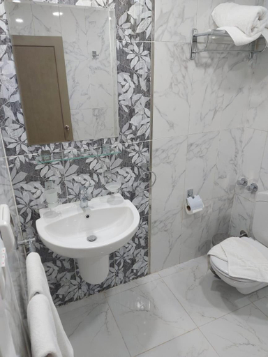 Bathroom, Lotus Luxor Hotel, Luxor