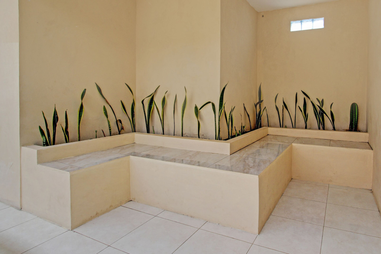 Others 4, OYO Life 93034 Ayri Home, Banyuwangi