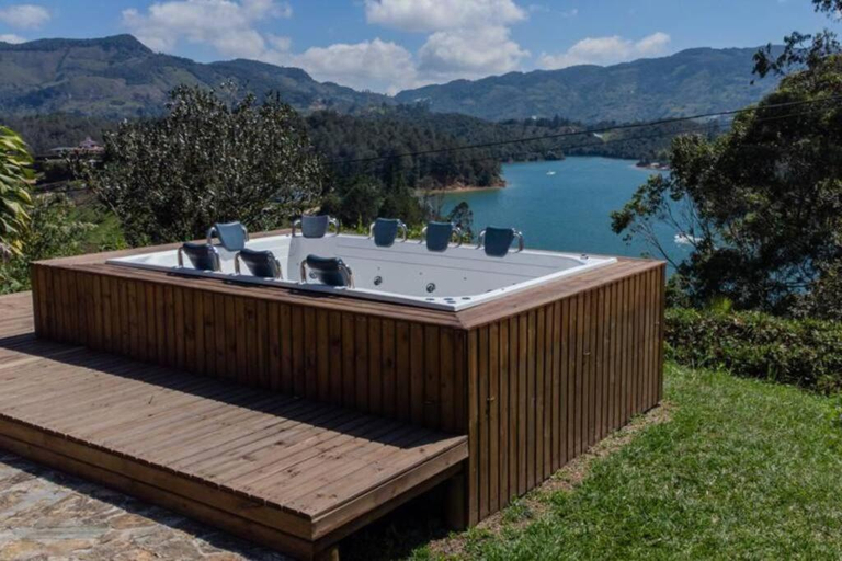 Sport & Beauty 2, Finca El paraiso Guatape, Guatapé
