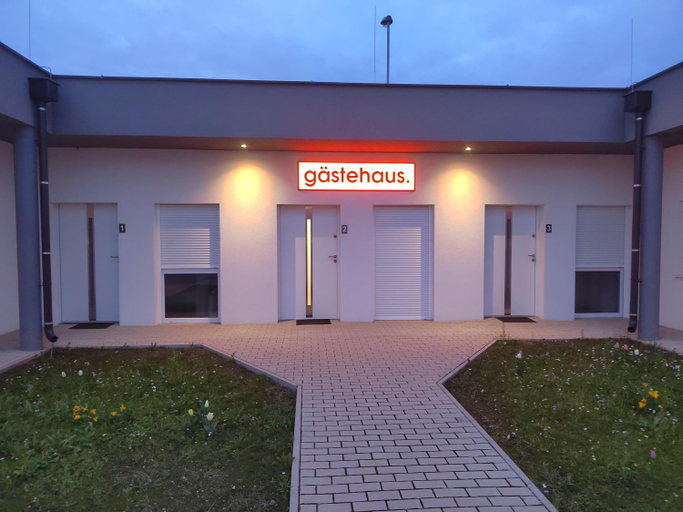 Others 3, gastehaus bernstein, Gänserndorf