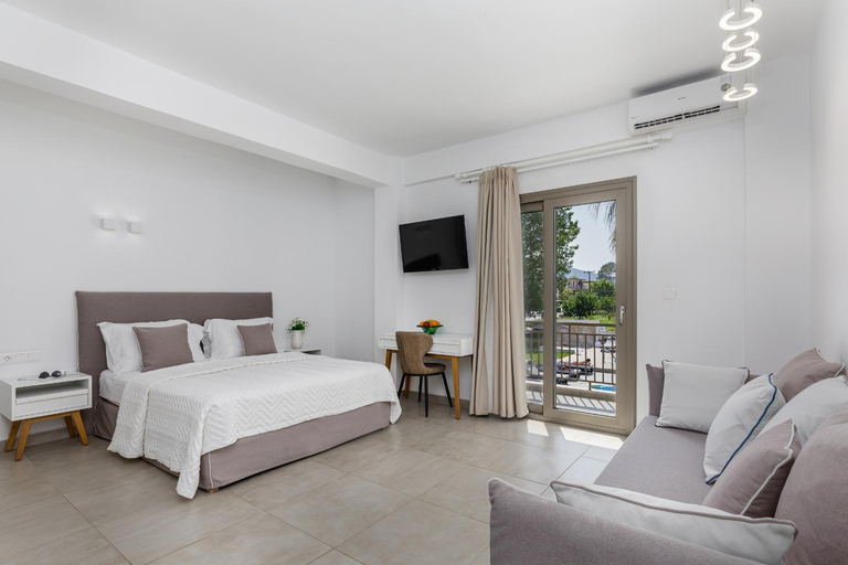 Bedroom 2, Stavros Beach Hotel, Central Macedonia