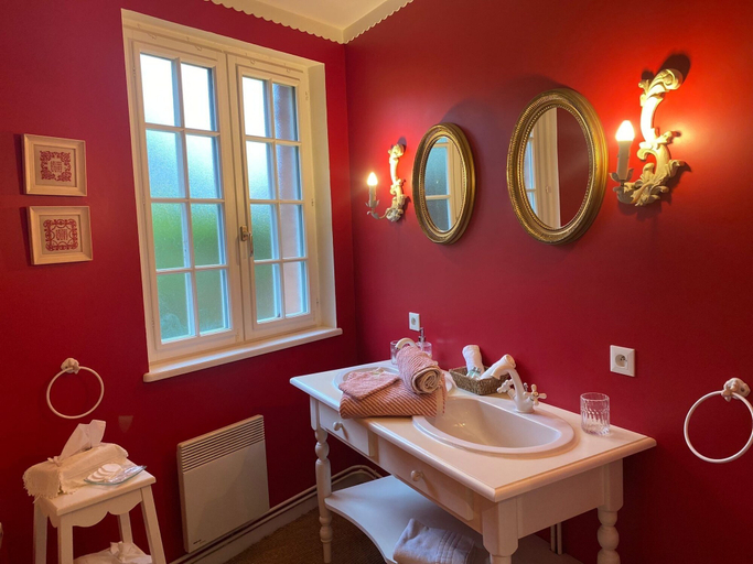 Bathroom 5, Domaine de la creuse, Aube