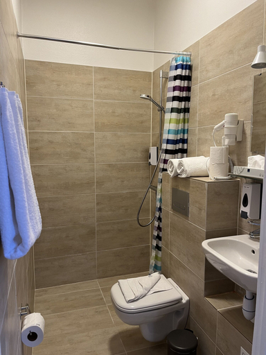 Bathroom 4, Hotel Skandia, Helsingør