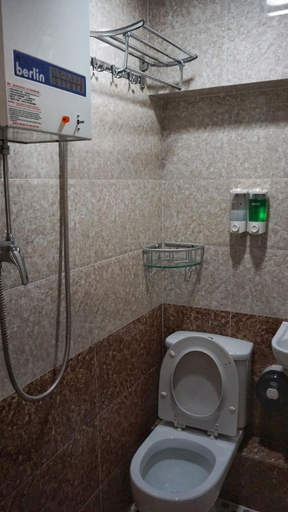Bathroom 5, Australian Guest House - Sandhu Hotels (HK) Limited, Kowloon