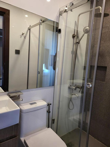 Bathroom 4