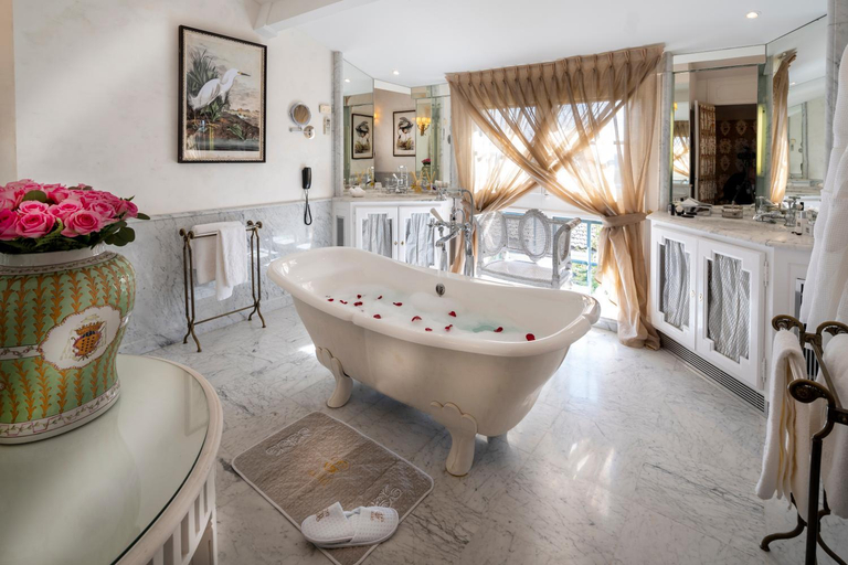 Bathroom 4, Villa Gallici Hotel & Spa, Bouches-du-Rhône