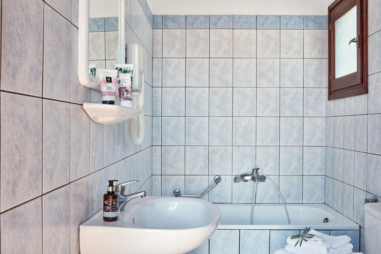 Bathroom 4, Leda Village Resort, Thessaly