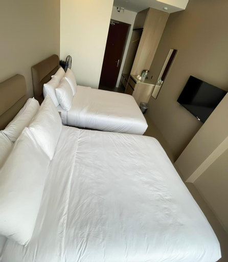 Bedroom 12