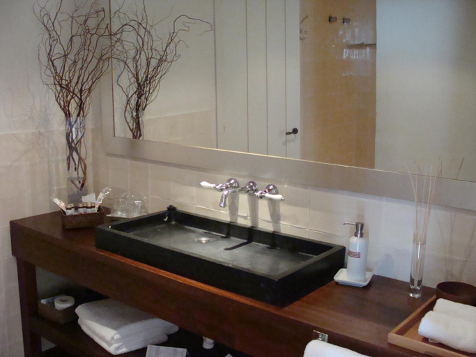 Bathroom 3, Hotel Trias, Girona