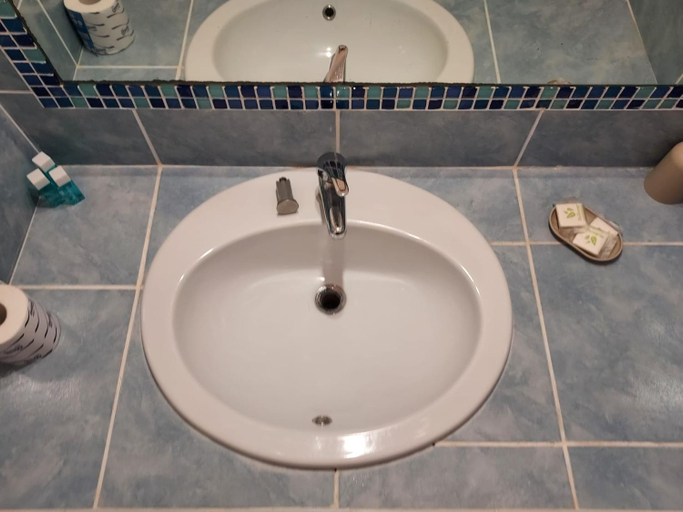 Bathroom 3, Hotel Sirenetta, Rome