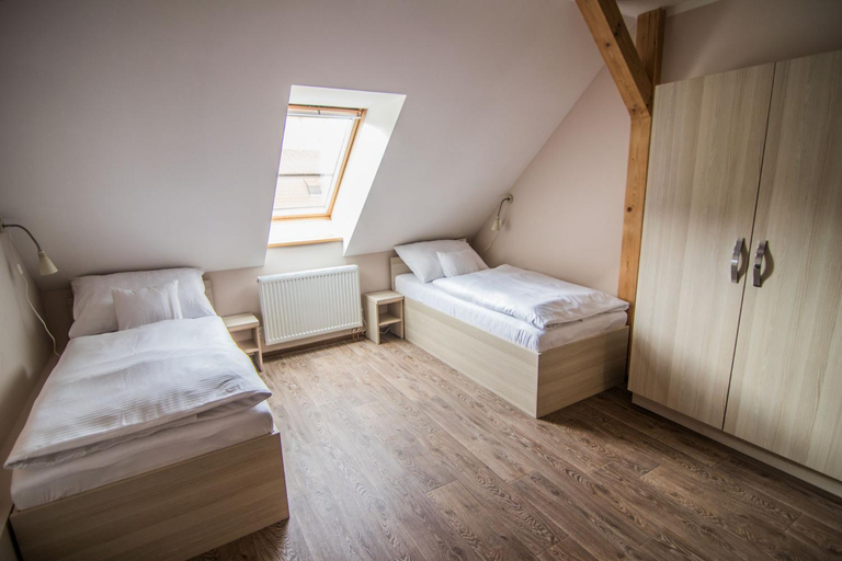 Others 2, Pension Viktorin, Nymburk