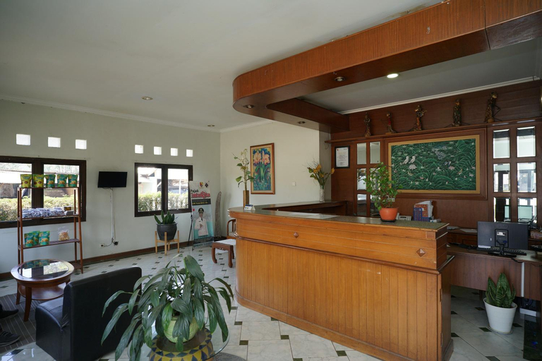 Public Area 10