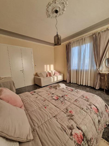 Others 5, B&B Le rose di Paola, Pisa