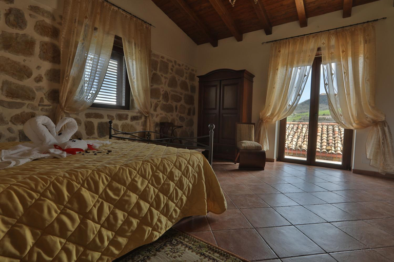 Others 3, Agriturismo la stragola, Enna