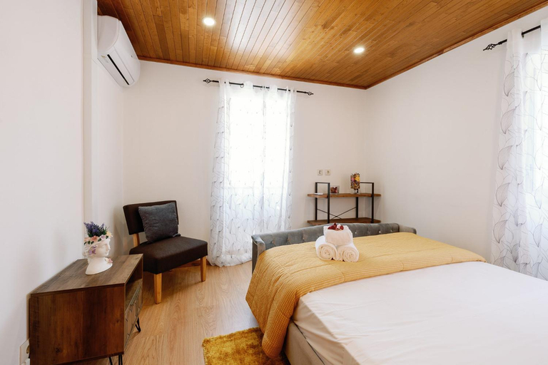 Others 4, Casa do Javali, Bragança