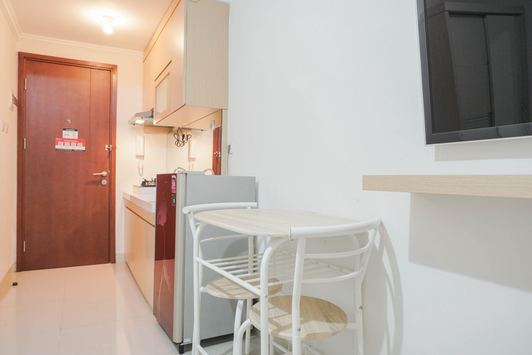 Others 2, Compact and Strategic Studio Room Signature Park Grande Apartment By Travelio, Jakarta Timur