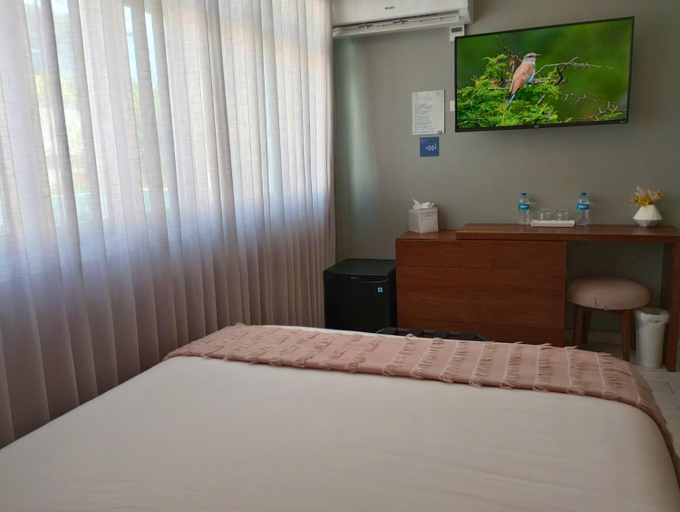 Bedroom 3, Tropica Beach Hotel