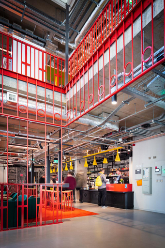 Public Area 3, Clink i Lár, Dublin