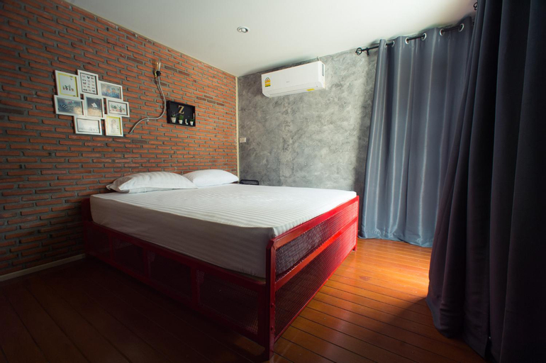 Bedroom 15