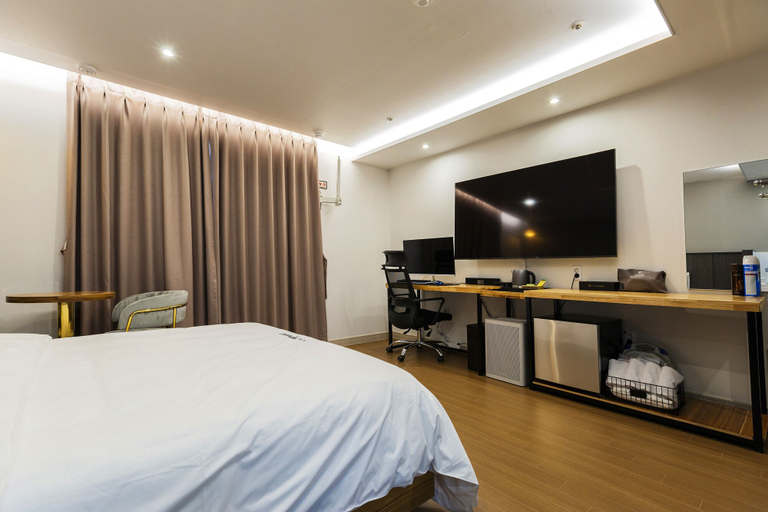 Bedroom 2, Karat Hotel, Busanjin