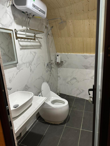 Bathroom 4, Plum Hillside lodge, Đồng Văn
