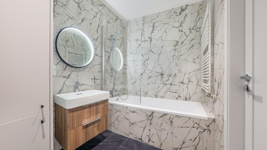 Shower, City Center Apartments Bank Polski, Gdynia