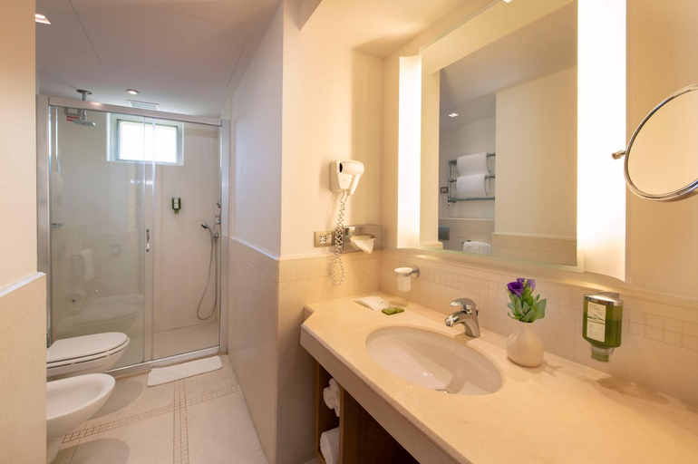 Bathroom 4, Vivosa Apulia Resort, Lecce