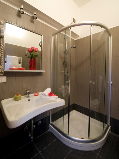 Bathroom 4, Hotel Sabatino Milan, Milano