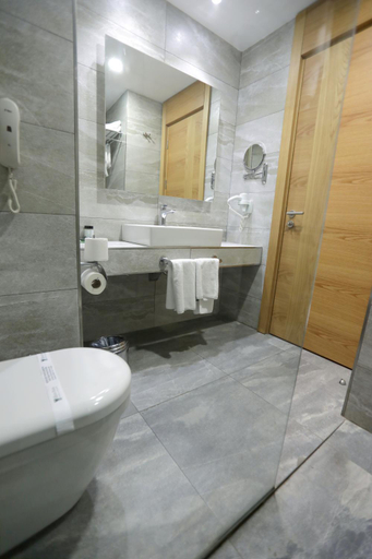 Bathroom 5, The Green Park Hotel Gaziantep, Şehitkamil