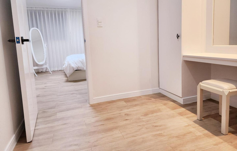 Hongdae Private House 4Bdr 2Bth (165sqm), Mapo