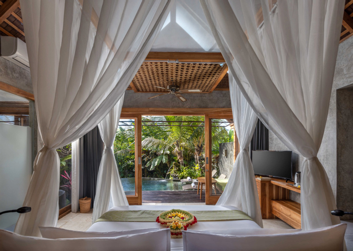 Bedroom 13
