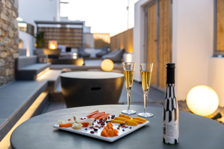Others 3, Parion Opus - Adults Only, South Aegean