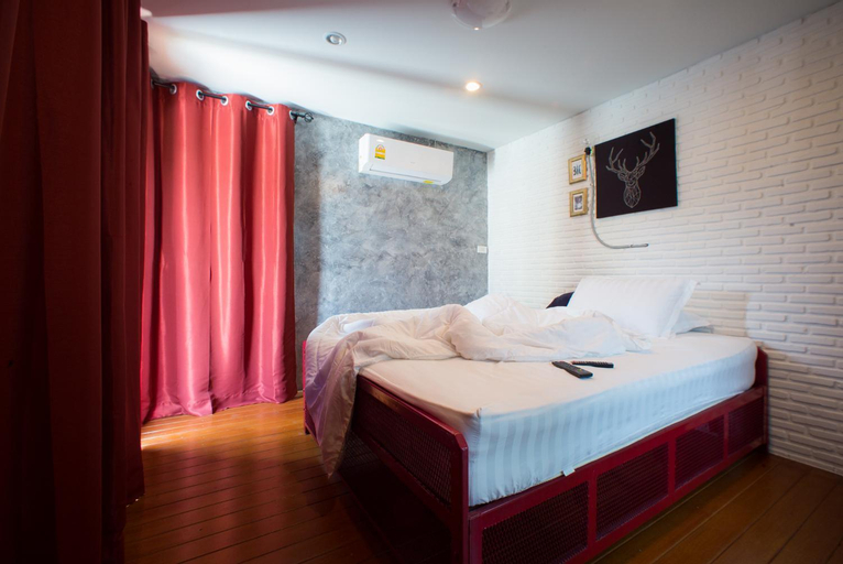 Bedroom 18