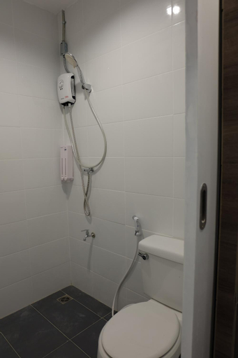 Bathroom 4