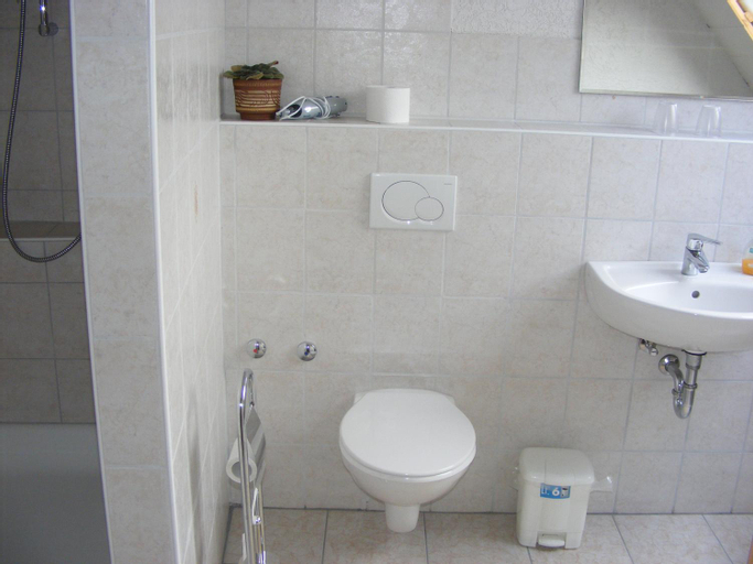 Bathroom 9