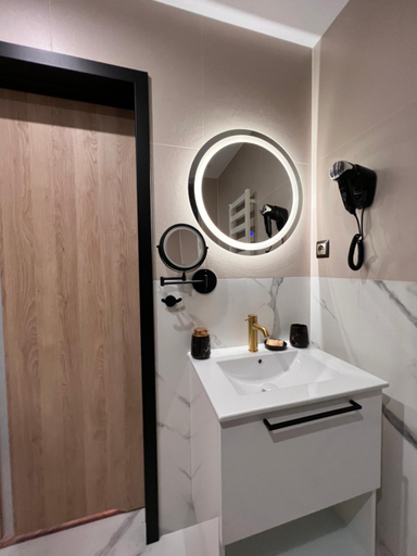Bathroom 2, Resto Inn - Smart apartamenty blisko Energylandii, Kraków