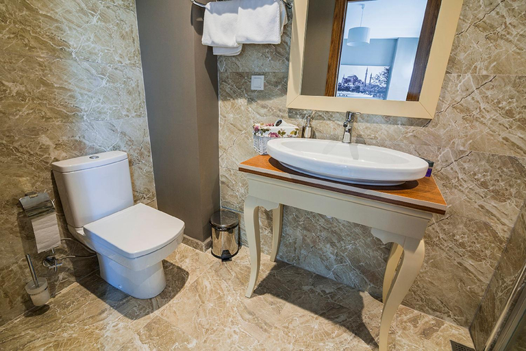 Bathroom, Million Old City Apartment, Fatih