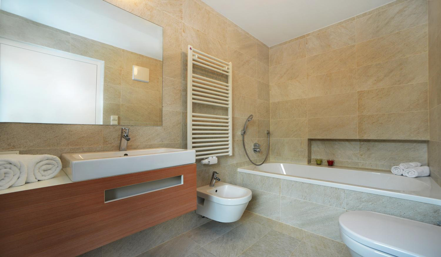 Bathroom, Villa Rienzner, Bolzano