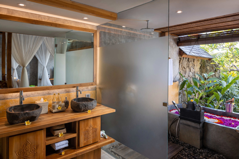 Bathroom 9