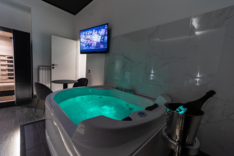 Others 5, Maximum Suite & Spa, Palermo