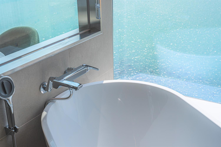 Bathroom 4, Hotel Marine View, Suyeong