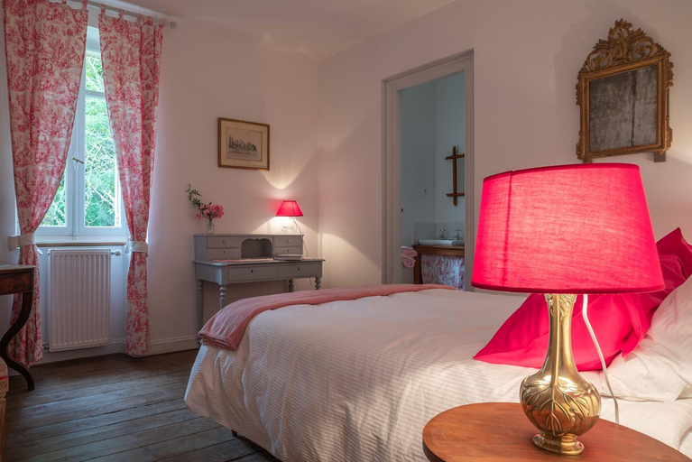 Others 4, Chateau Le Mejean, Gironde