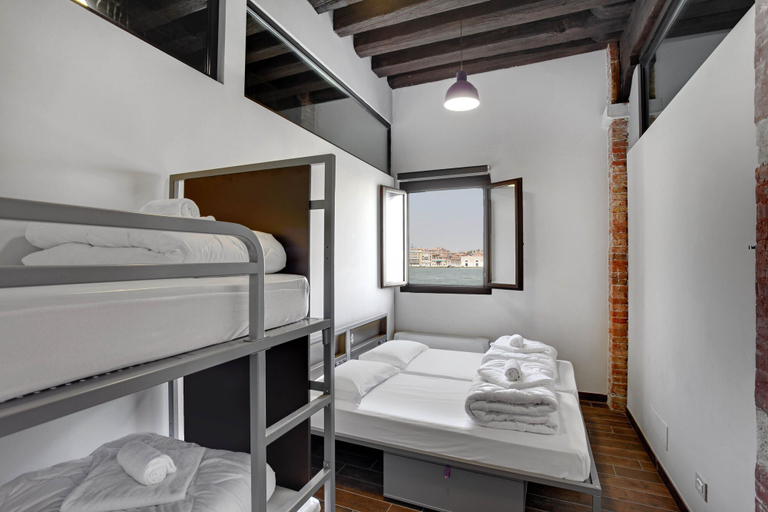 Bedroom 3, Generator Venice, Venezia