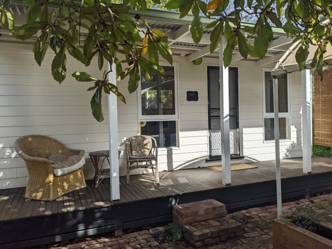 Others 4, Large garden block with multiple dwellings in the centre of Bendigo, Gr. Bendigo - Inner East