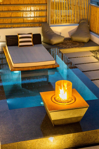 Others 4, Parion Opus - Adults Only, South Aegean